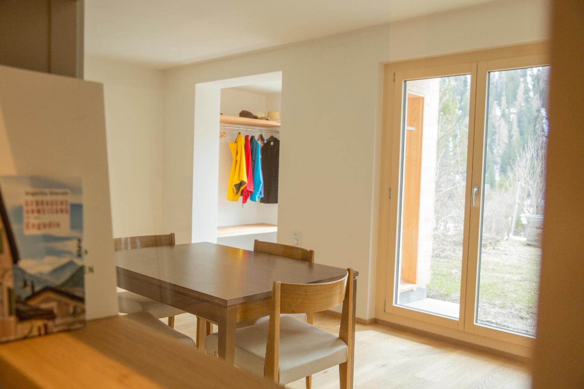Chasa Avant Muglins Scuol Ngoại thất bức ảnh